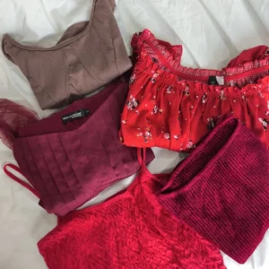 my-11134207-7ras9-md8popwea2olc7.webp Preloved Blouse Knit and Crop Top women
