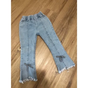 my-11134207-820li-mfrnjlgnh7nuba.webp PRELOVED Girl kids Blue Jeans Size 110